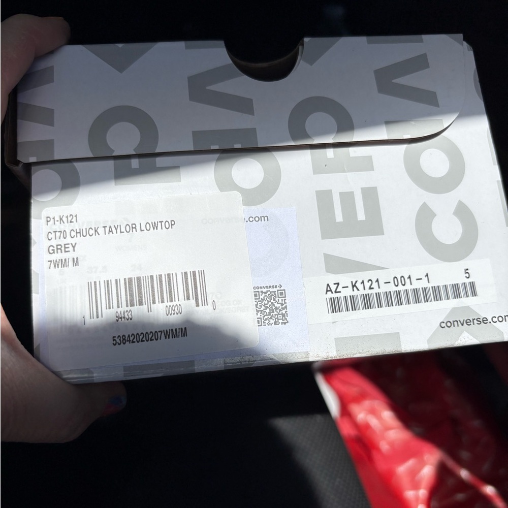 CdG PLAY x Converse Women's Chuck Taylor All Star Peek-A-Boo Low-Top‎ Sneakers 7 - Picture 9 of 10